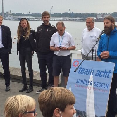 Bild vergr&ouml;&szlig;ern: 1DDCC210-EBF8-46BE-BDB7-13C682BBEE22_1_105_c
