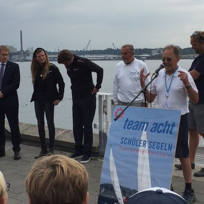 Bild vergr&ouml;&szlig;ern: 3F7D1B8E-7826-417D-9D64-0281E791D834_1_105_c